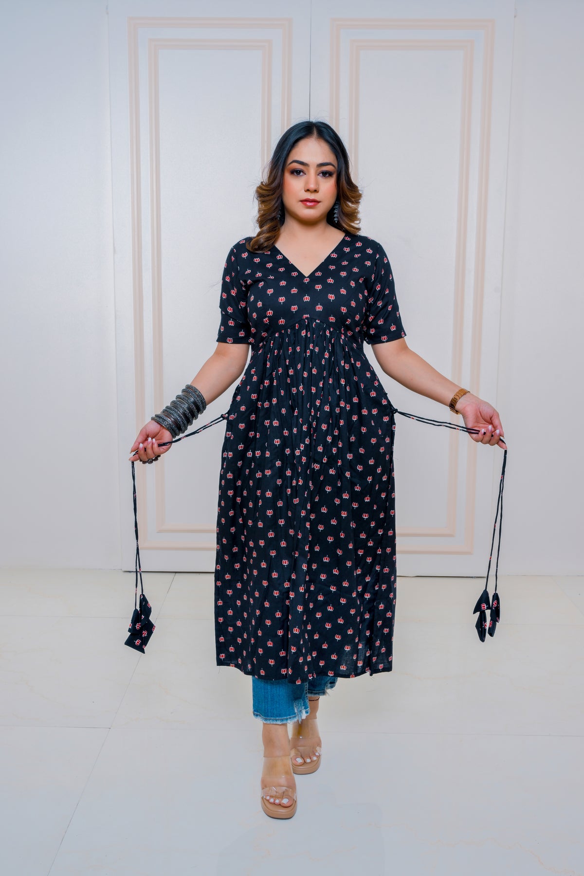 Black Alaya Kurti